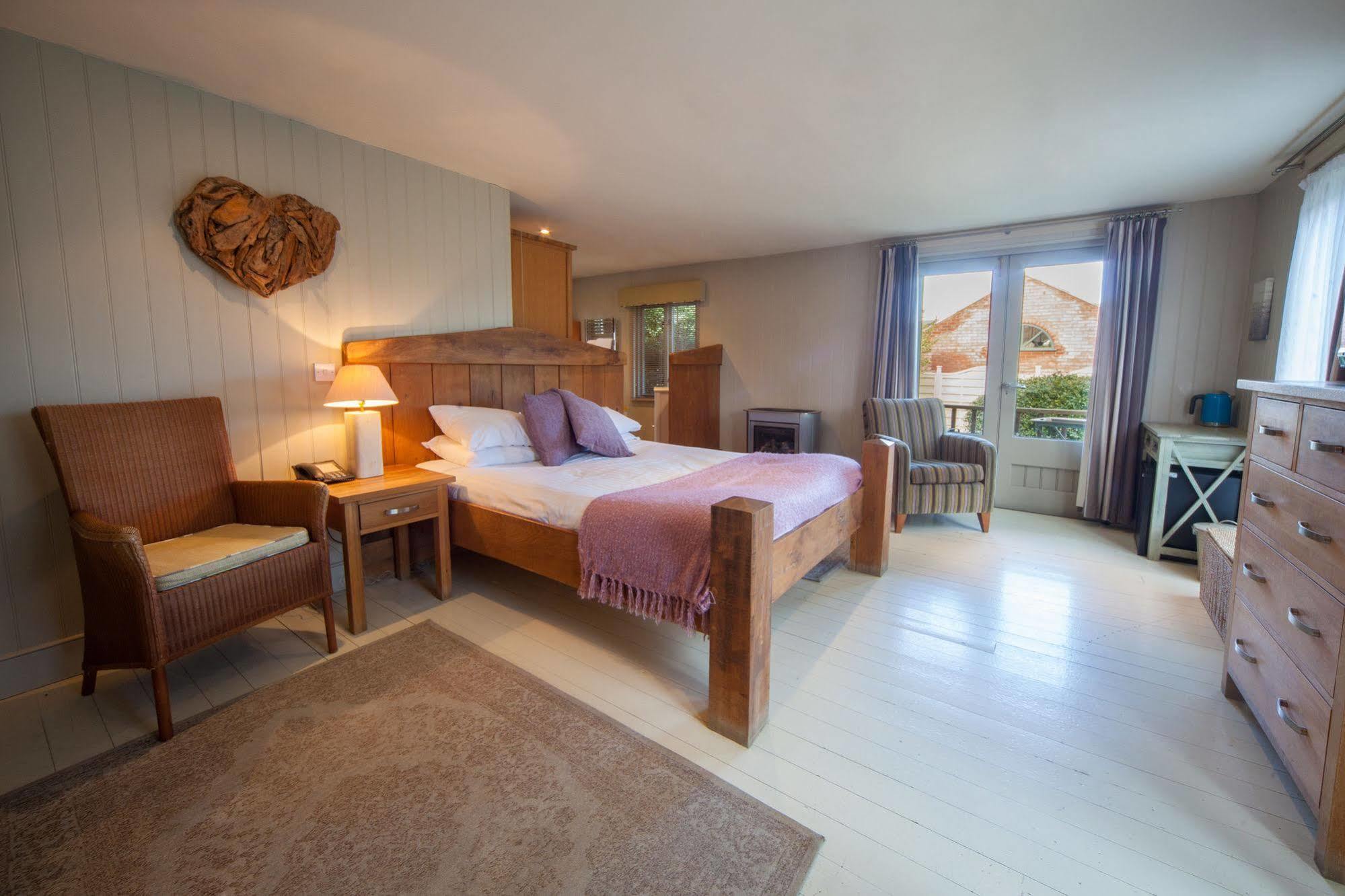 Titchwell Manor Hotel Екстер'єр фото