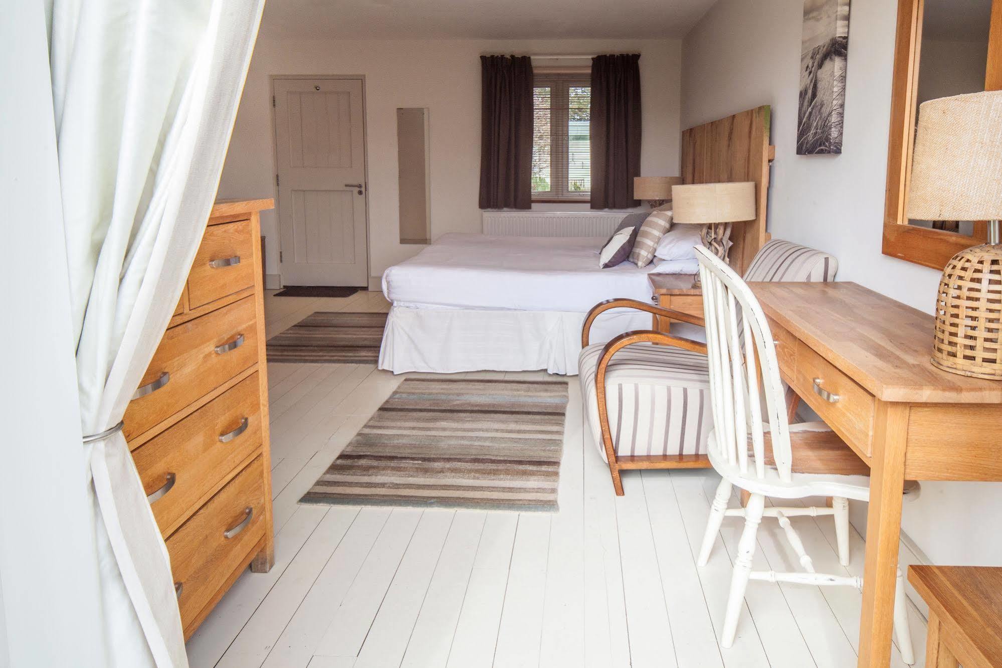 Titchwell Manor Hotel Екстер'єр фото